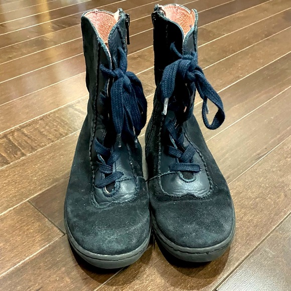 Size 32 girls suede boots - Picture 1 of 4